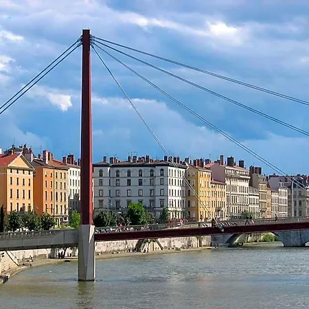 Avy Baudelaire - Bellecour