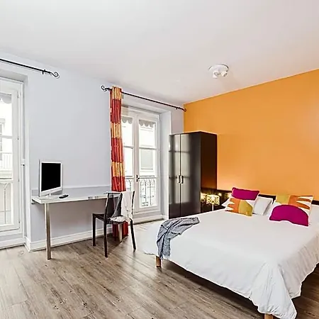 Avy Baudelaire - Bellecour Apart Otel 3*