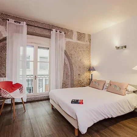 Avy Baudelaire - Bellecour 3*